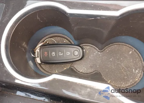 2016 Ford Escape Titanium из США, поврежденный, VIN 1FMCU9J93GUA18235